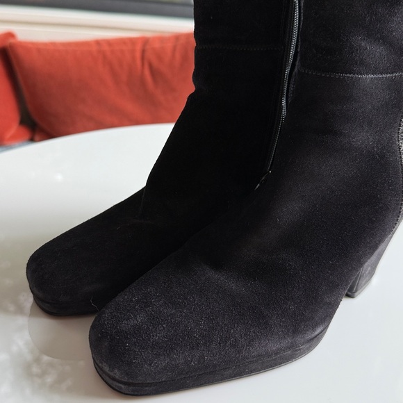 Prada Black Suede Heeled Boots - Picture 2 of 15
